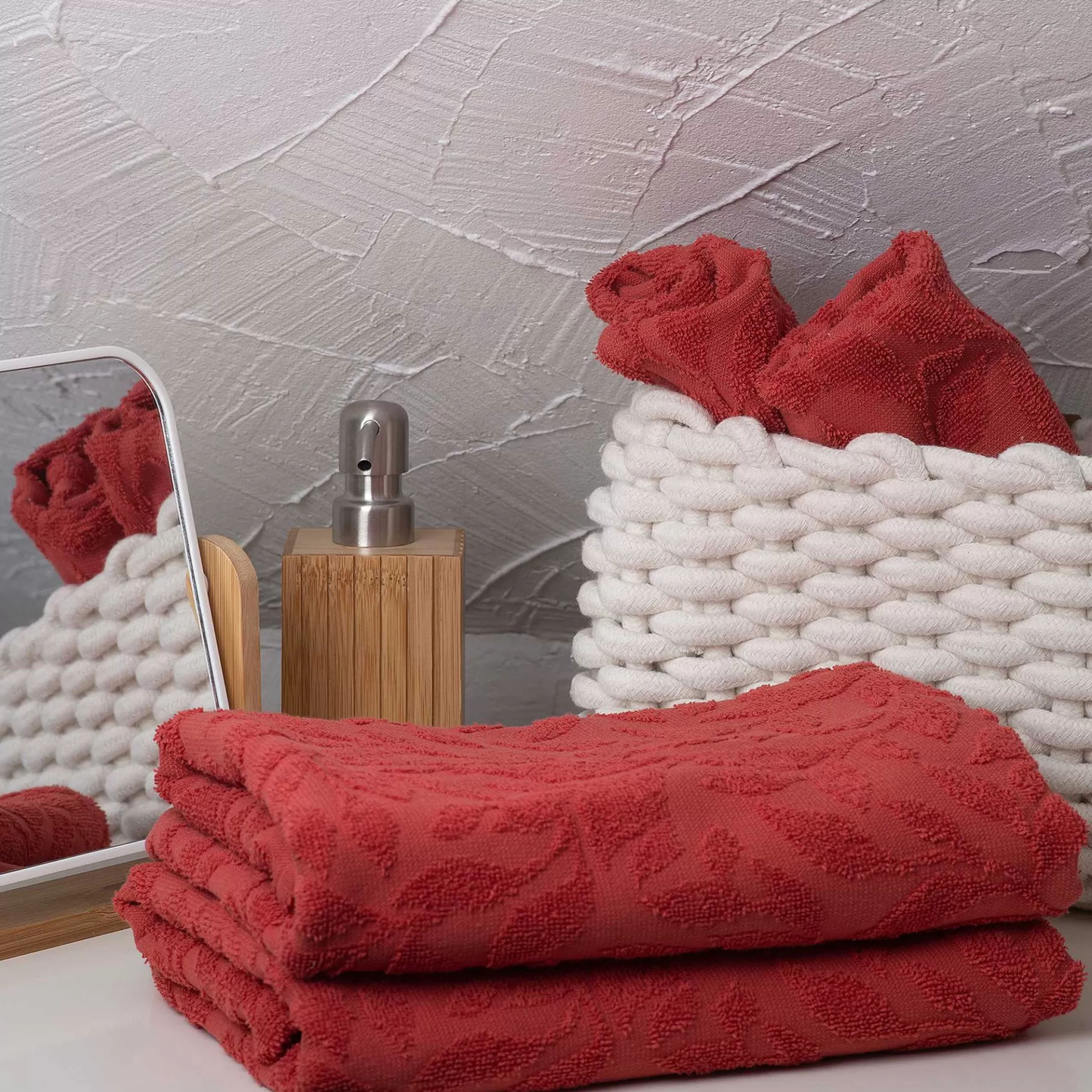 LIVING CRAFTS Norfolk - Bath Towel^ Bathroom & Spa