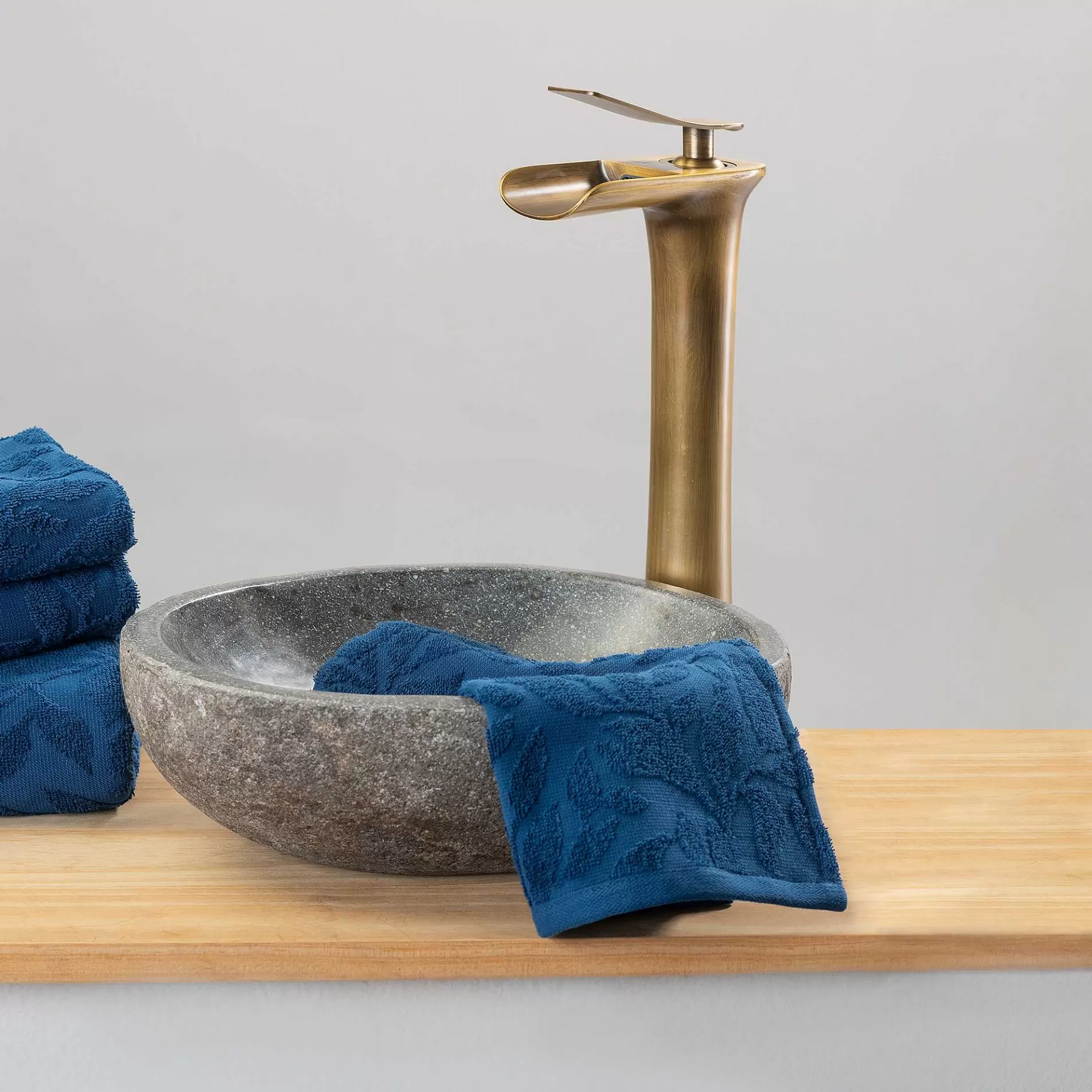 LIVING CRAFTS Norfolk - Soap Towel^ Bathroom & Spa