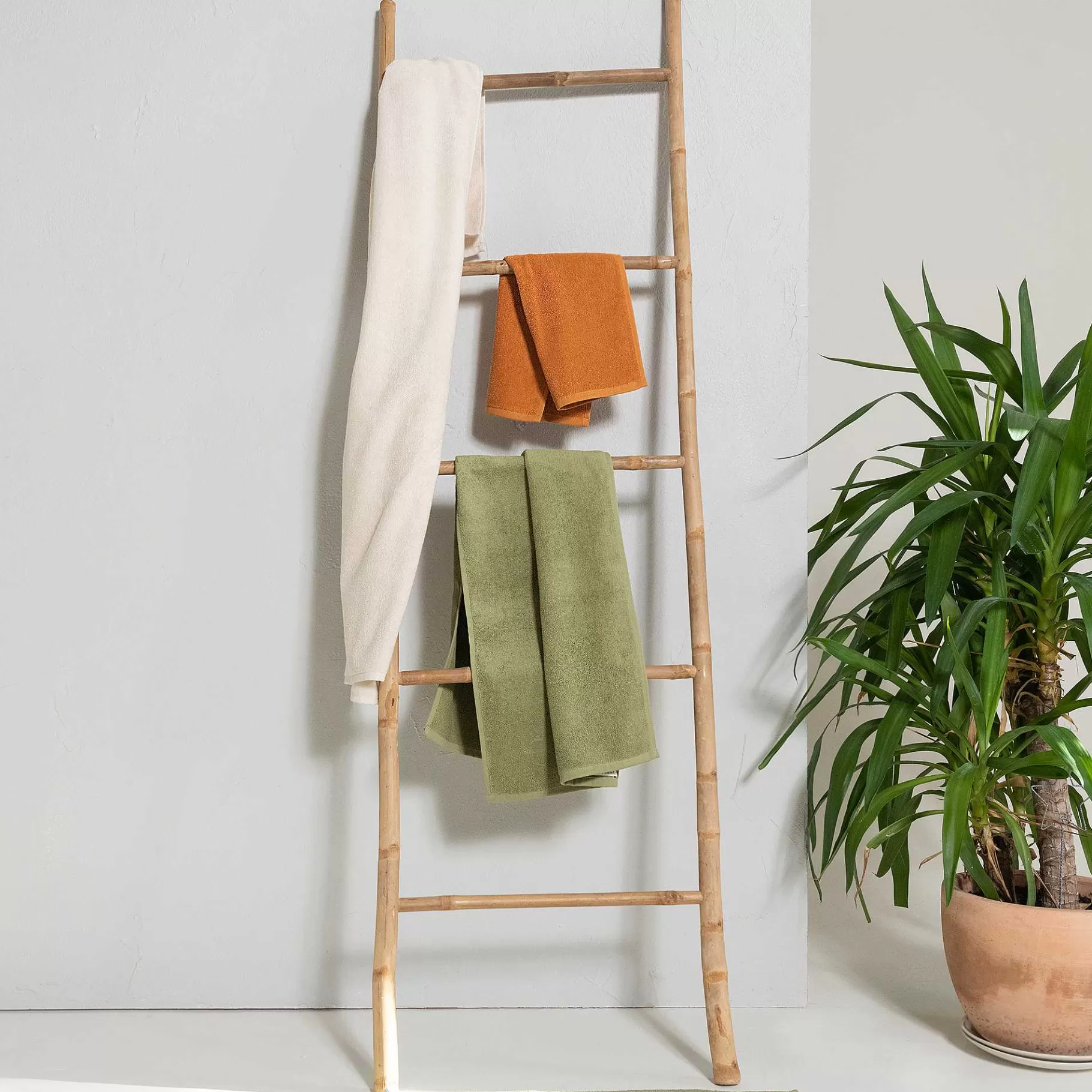 LIVING CRAFTS Orlando - Bath Towel^ Bathroom & Spa