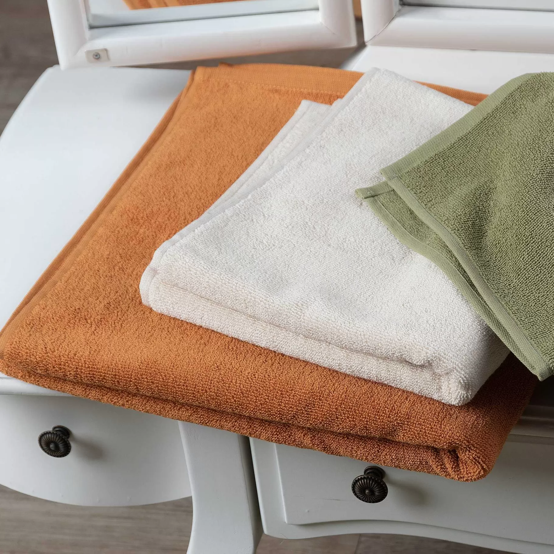 LIVING CRAFTS Orlando - Hand Towel^ Bathroom & Spa