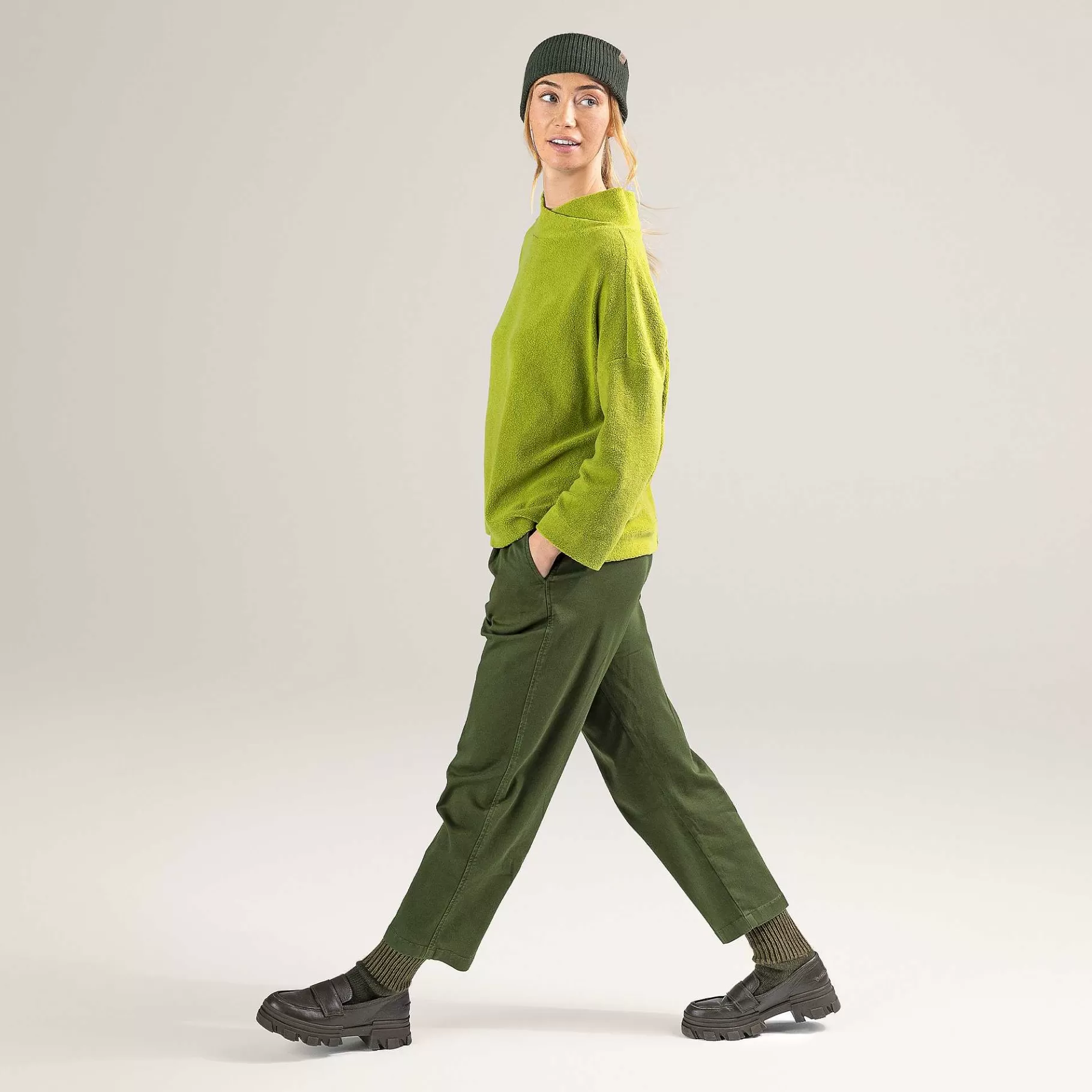 LIVING CRAFTS Penelopis - Fleece Jumper^Wome Knitwear & Sweatshirts